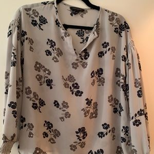 Banana republic flower blouse